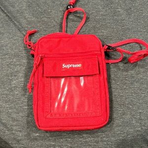 Supreme utility bag